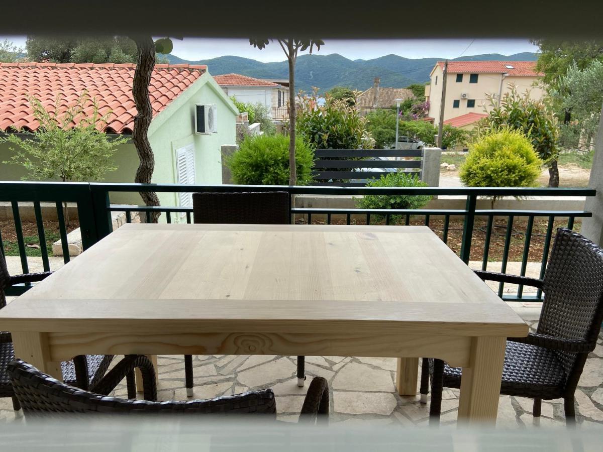 Apartmani Ortolio Viganj Esterno foto