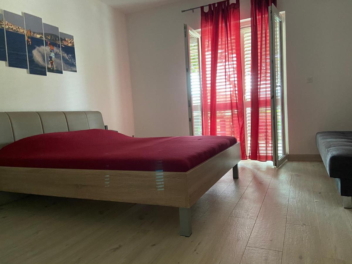 Apartmani Ortolio Viganj Esterno foto