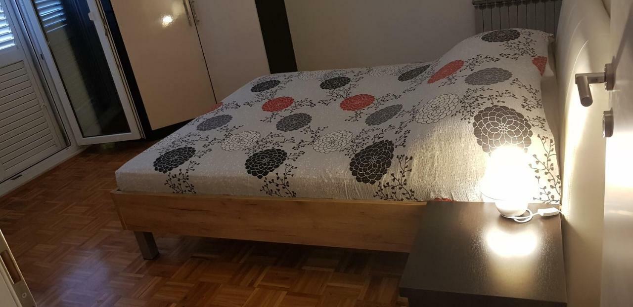 Apartmani Ortolio Viganj Esterno foto